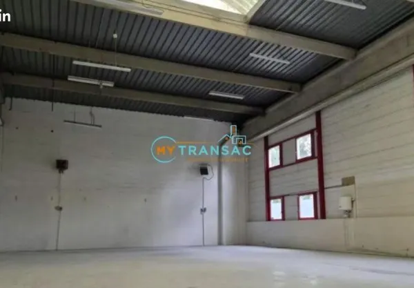 Local bureaux 370 m²