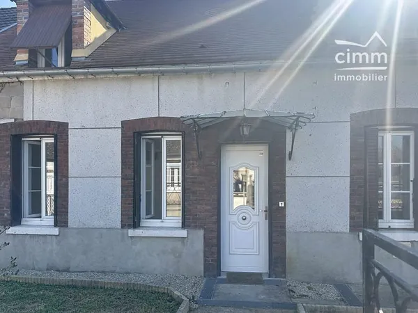 Maison rénovée à Vendre à Chuelles (45)