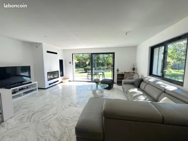 Villa 6 pièces 168 m²