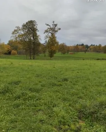 Terrain constructible de 1001 m²