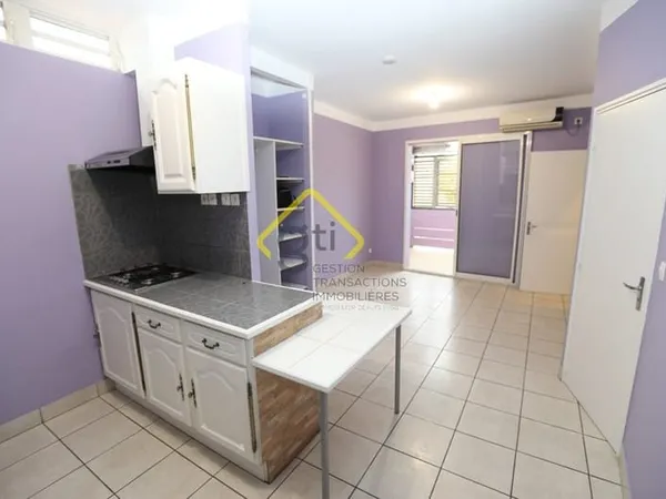 APPARTEMENT F1 A L'ETAT IRREPROCHABLE PROCHE TOUTES COMMODIT