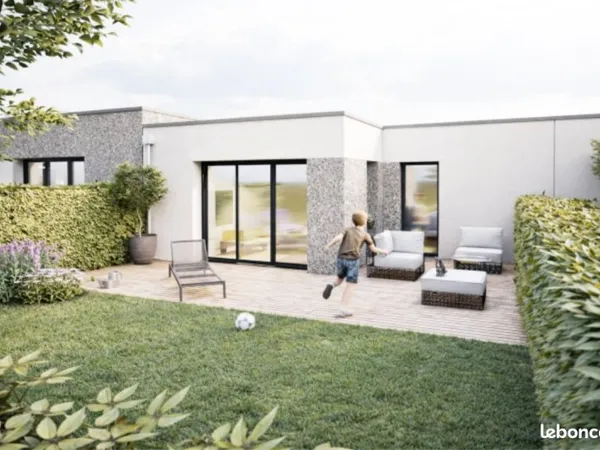 LAIZE-CLINCHAMPS, Maison de plain-pied avec garage accolé