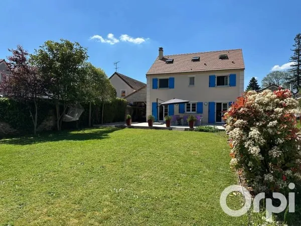 Maison 7 pièces 268 m²