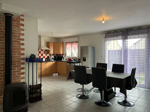 À vendre - charmante maison de plain-pied à Vivy (49680), proche de Saumur et des commerces