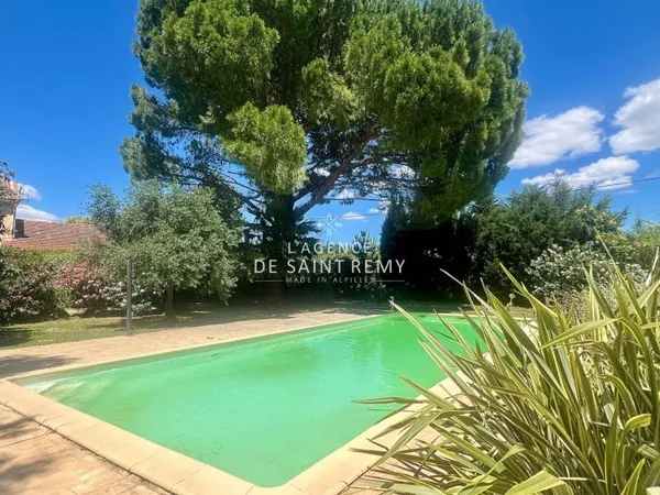 Hôtellerie et restauration Vente Saint-Pierre-de-Mézoargues  600m² 1090000€