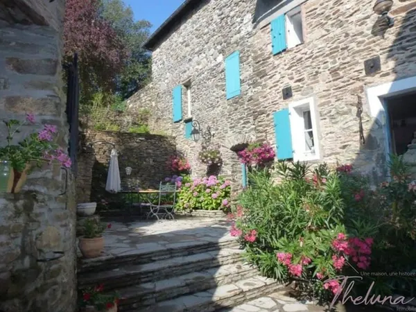 Villa 11 pièces 200 m²