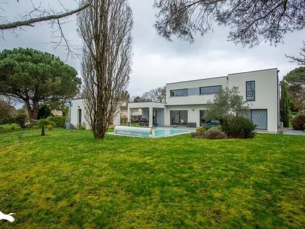 Maison 4 pièces 171 m²