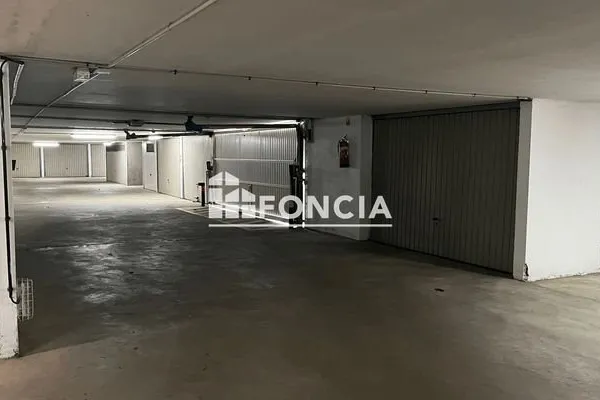 Parking 12 m²