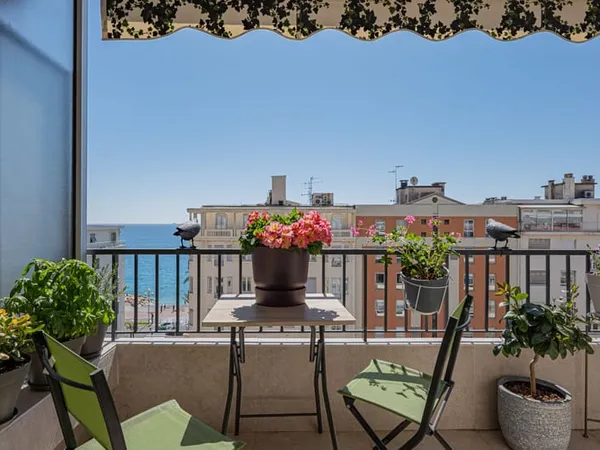 Nice Californie 3 pièces 62 m2 vue mer terrasse balcon derni