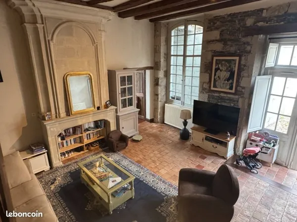 Appartement duplex ancien entre le château et la cathédrale