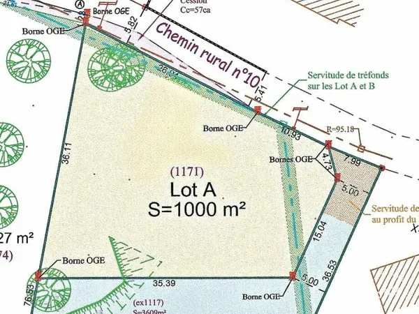 Terrain 1000 m²