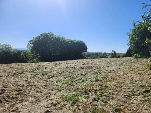 Terrain 130 m²