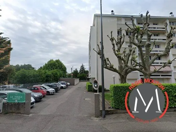 Parking 8 m²