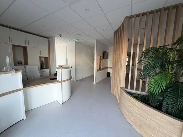 Bureaux 347 m²
