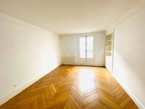 Appartement 7 pièces 205 m²