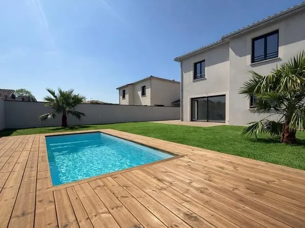 MAISON T5 - 105 m2
