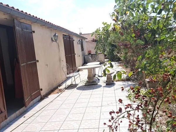 Maison 6 pièces 284 m²