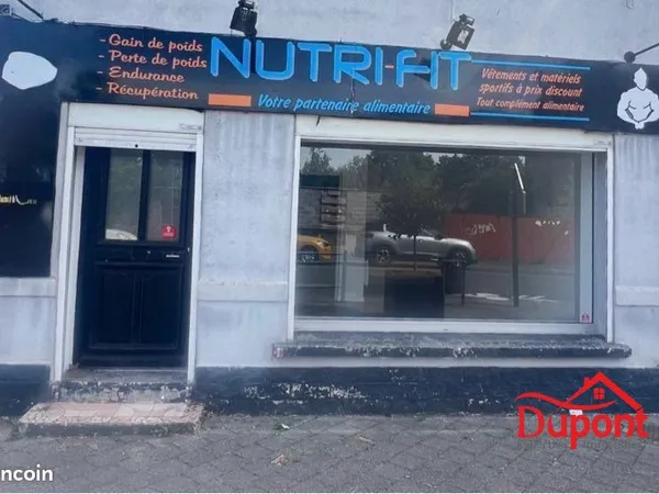 Local commercial à Raismes
