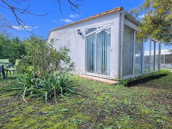 VENTE A TERME LIBRE - Maison 4 pièces BARZAN (17) - Garage - Terrain de 526m²