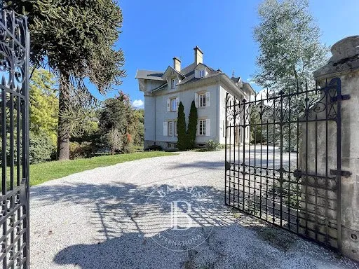 Maison 13 pièces 508 m²