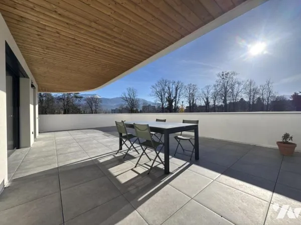 Appartement 4 pièces 91 m²