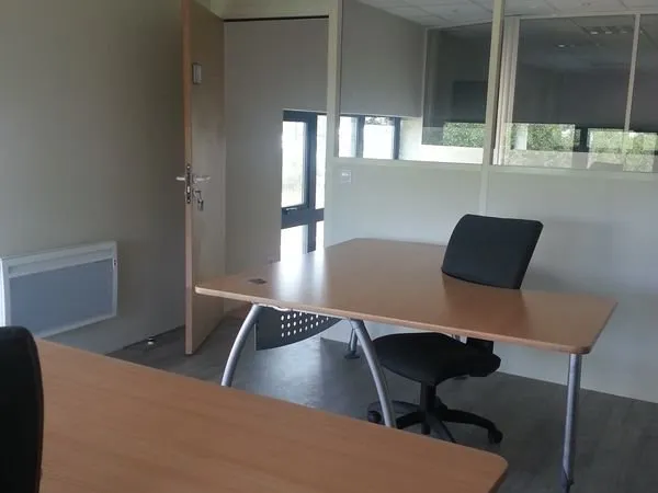 Bureau Individuel avec mobilier