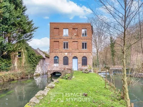 Maison 5 pièces 242 m²