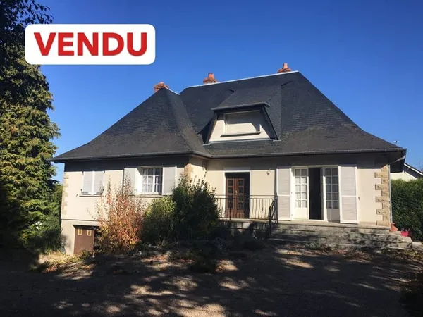 A VENDRRE - CHECY - MAISON SUR SOUS-SOL