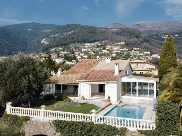Agréable Villa de Plain-Pied située à distance pédestre du v