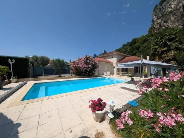 Villa 6 pièces 150 m²