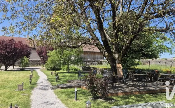 Maison 14 pièces 403 m²