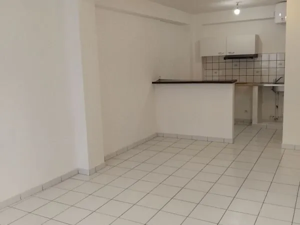 Studio 1 pièce 27 m²
