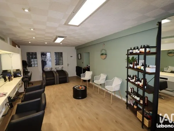 Boutique 50 m² BILLOM