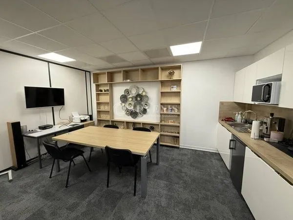 Bureaux 88 m²