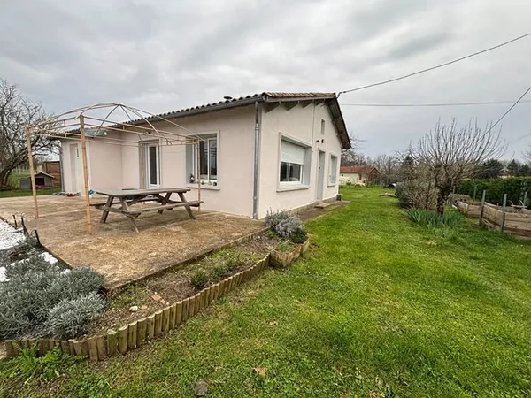Maison Chamadelle 4 pièce(s) 64 m2