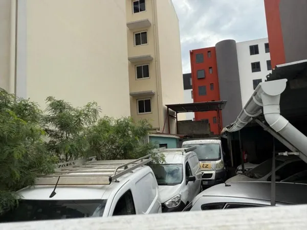 À Saint-Denis en ville, Terrain de 192 m2