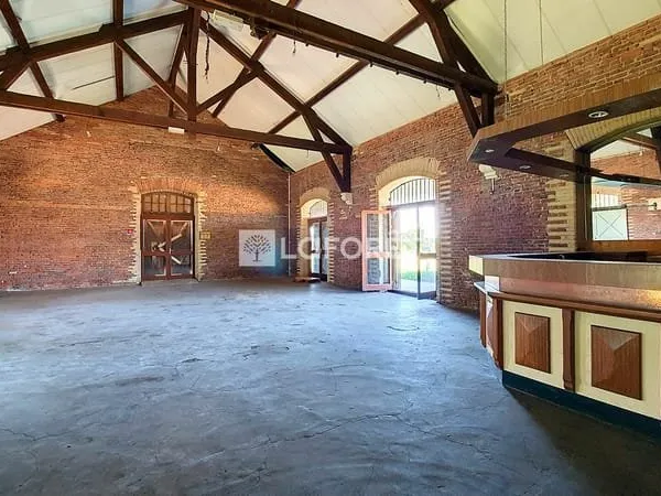 Ancienne gare, Bessières, 292 m² sur 2 856 m² de terrain