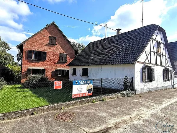 EXCLUSIF - Propriété composée de 2 maisons et dépendances sur plus de 30 ares dont 18 ares construct