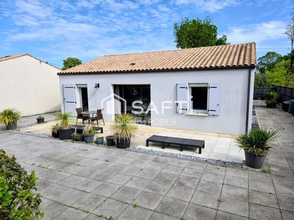 Plain pied deux chambres, garage, jardin, énergie B!!