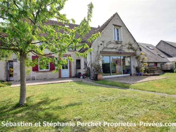 45520: Gidy : Longère pleine de charme de 176 m² - 4 chambres - grange attenante - terrain 2 000 m²