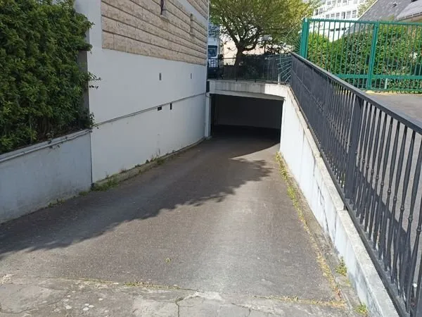 A vendre place de parking en sous-sol