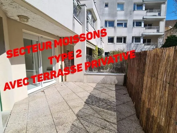Beau type 2 avec terrasse privative et box de garage