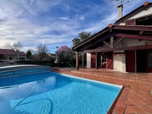Maison 5 pièces 168 m²