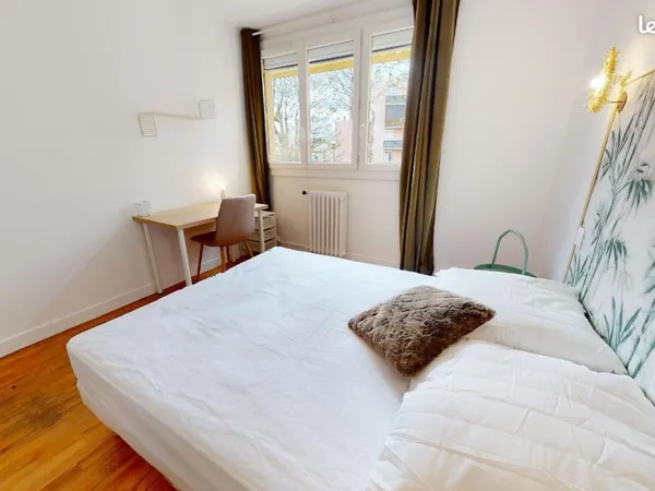 Chambre 3 pièces 57 m²