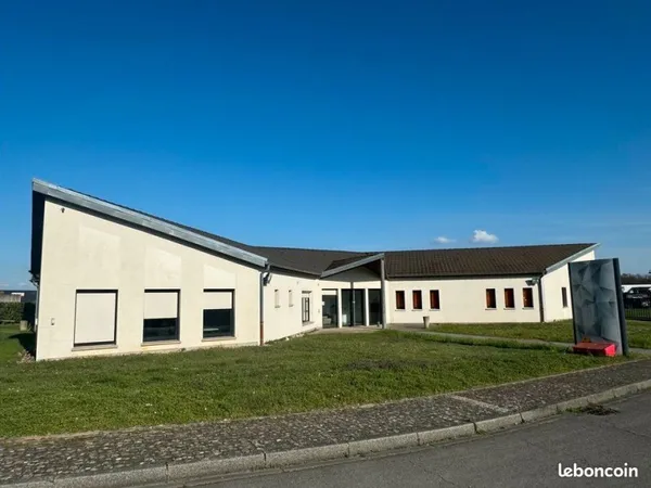 BUREAUX 119 m² MARANGE SILVANGE