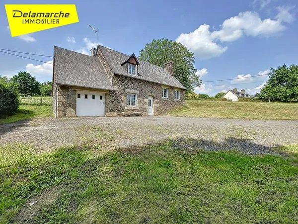 A VENDRE Maison Saint Nicolas Des Bois proche de Brecey 4 pièces.