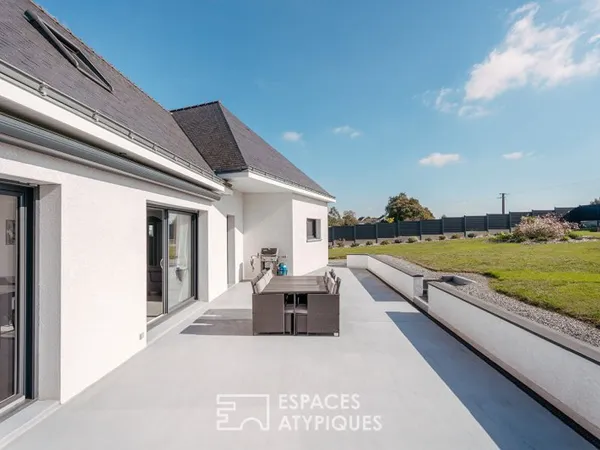 Maison familiale contemporaine avec terrasse et jardin sans vis-à-vis