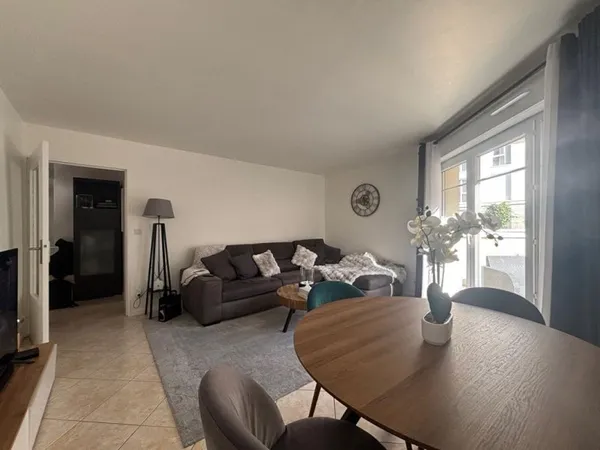 EXCLUSIVITÉ - APPARTEMENT "COUP DE COEUR" AVEC TERRASSE DE 30 m²
