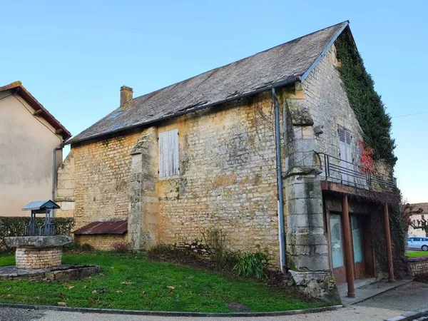ANCIENNE CHAPELLE A RENOVER
