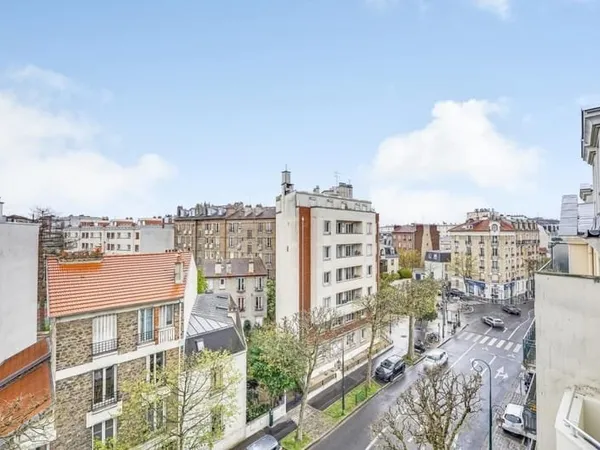 2 pièces - balcon - cave - parking. La Garenne-Colombes